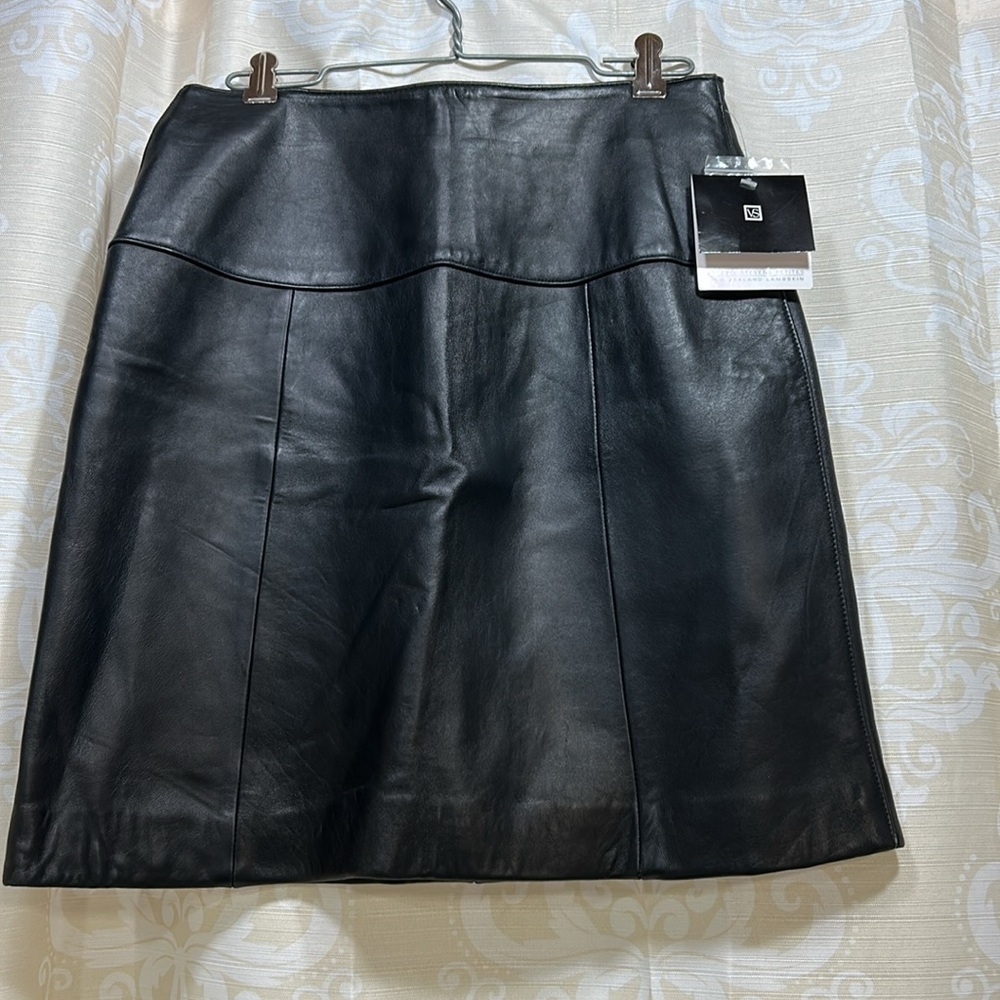 Valerie Stevens Black Knee-Length Pencil Skirt for Night Out